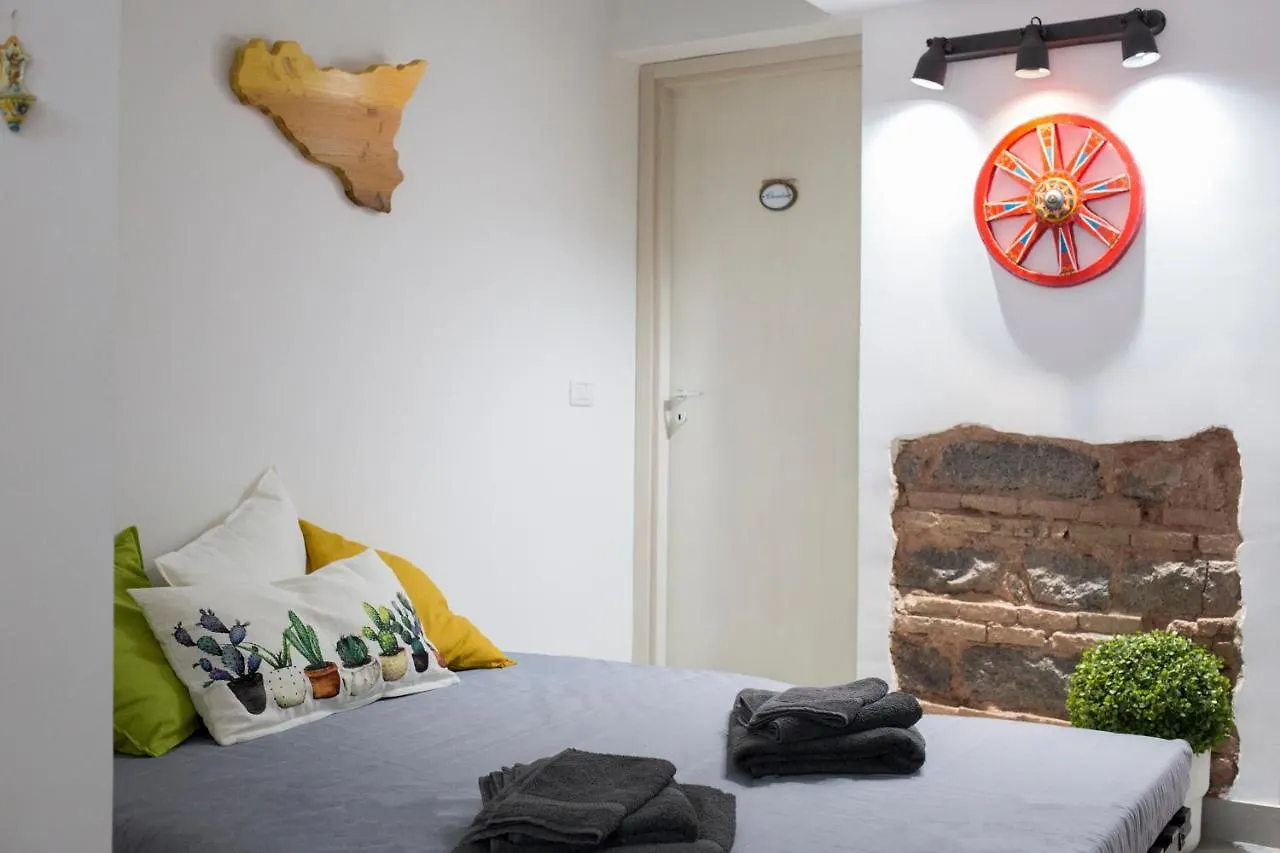 Al Cortile Del Re Luxury Home Catania 0*,  Italy